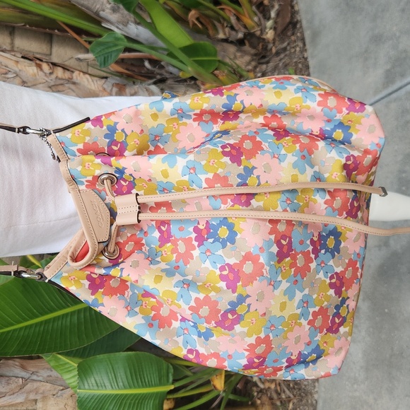 Coach Designer Floral Print Canvas Pink Colorful Drawstring handbag Purse - Picture 2 of 13